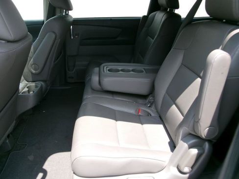 Used 2015 Honda Odyssey EX-L image 9
