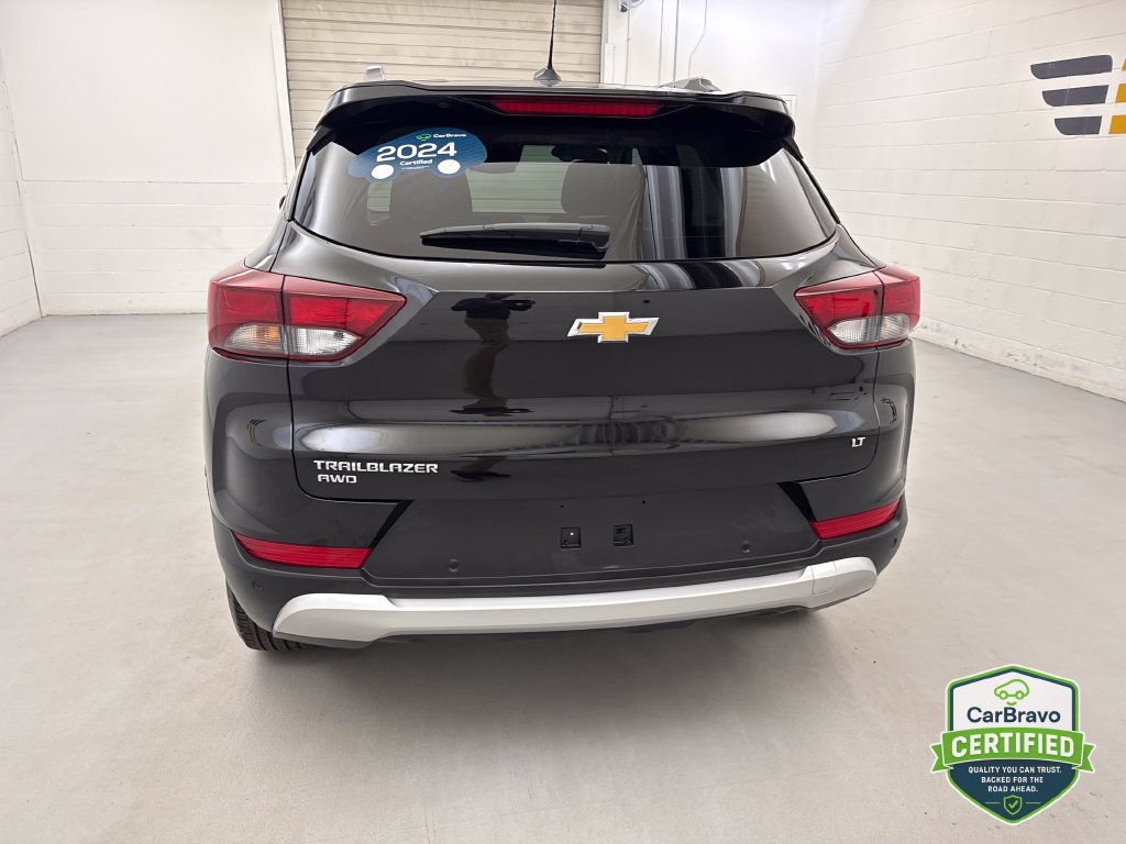 Used 2024 Chevrolet TrailBlazer LT w/ Convenience Package AWD/4WD image 5