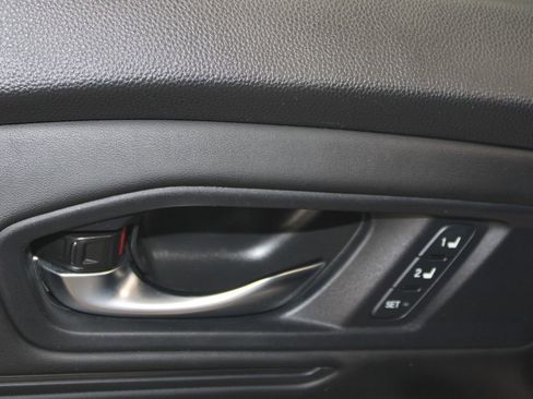 Used 2023 Honda Accord Sport image 8