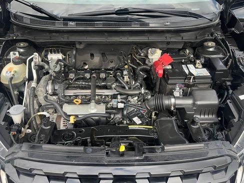 Used 2021 Nissan Kicks SR FWD image 38