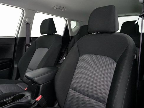 Used 2023 Kia Soul LX image 8