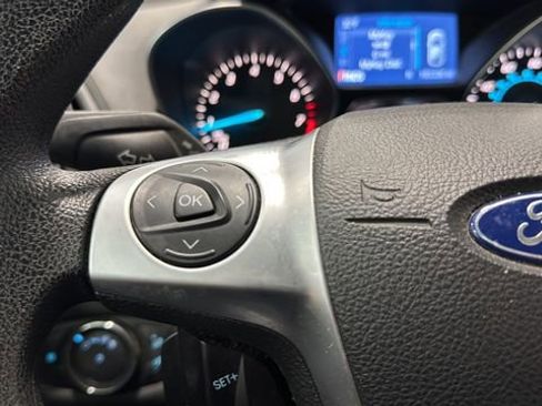 Used 2014 Ford Escape SE image 12