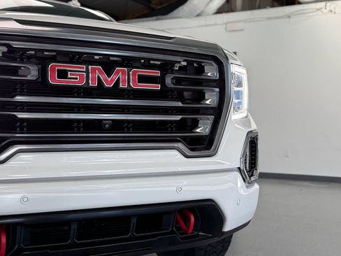 Used 2021 GMC Sierra 1500 AT4 w/ AT4 Value Package AWD/4WD image 11
