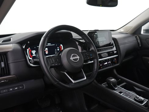 Used 2022 Nissan Pathfinder Platinum w/ Cargo Package AWD/4WD image 28