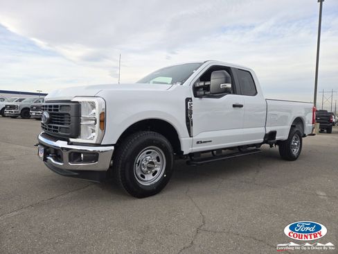 New 2026 Ford F250 XL RWD image 2