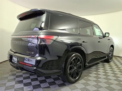 Certified 2026 INFINITI QX80 4WD w/ Sport Exterior Package image 6