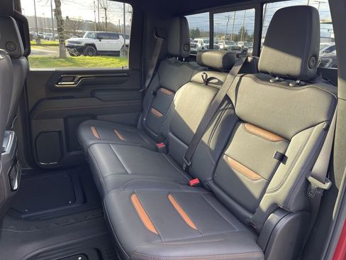 Used 2025 GMC Sierra 2500 AT4 w/ AT4 Premium Plus Package image 26