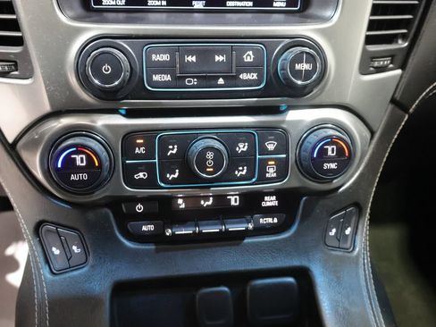 Used 2016 Chevrolet Suburban LT AWD/4WD image 29