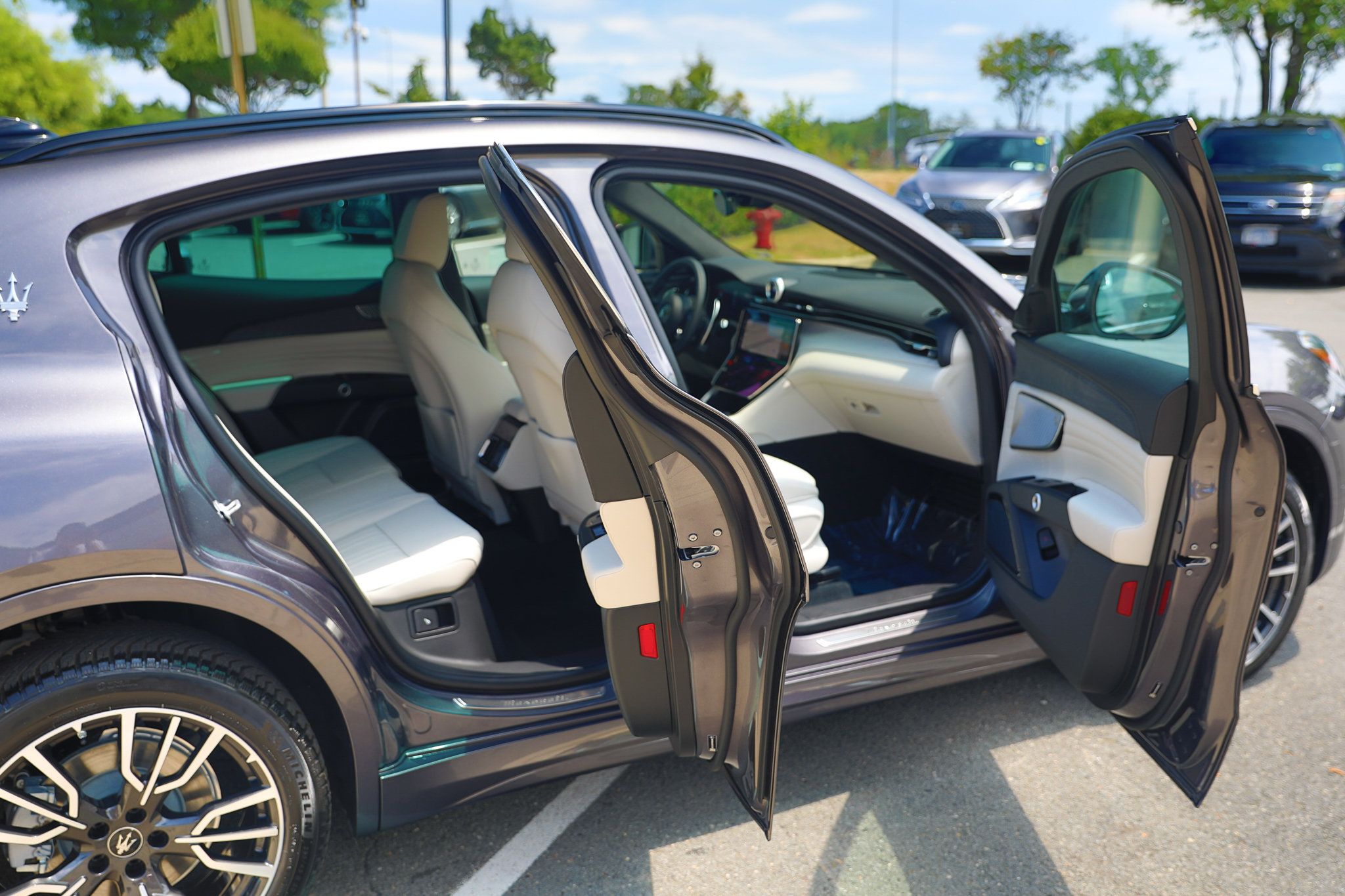 Used 2024 Maserati Grecale Modena AWD/4WD image 47