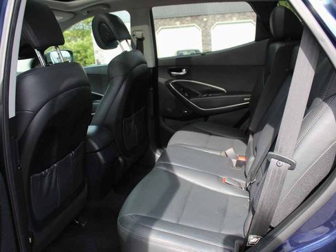 Used 2017 Hyundai Santa Fe Sport FWD image 29