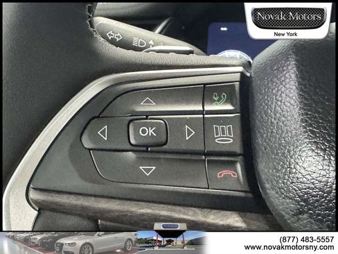 Used 2023 Jeep Grand Cherokee Limited image 15