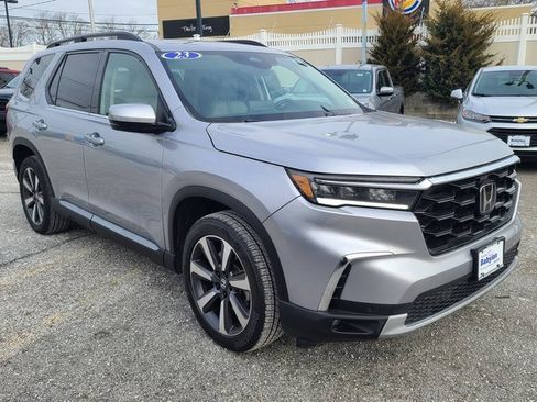 Certified 2023 Honda Pilot Touring image 6