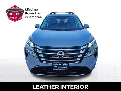 Used 2024 Nissan Rogue Platinum w/ Platinum Premium Package image 5