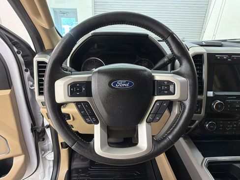 Used 2021 Ford F250 Lariat w/ Lariat Ultimate Package AWD/4WD image 16