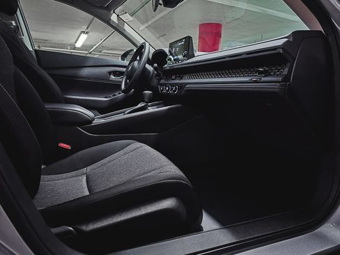 Used 2023 Honda Accord LX image 33
