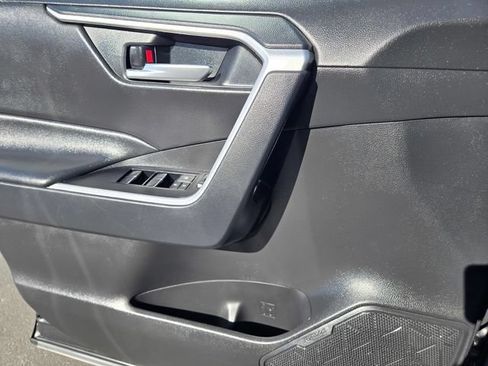 Certified 2025 Toyota RAV4 XLE AWD/4WD image 21