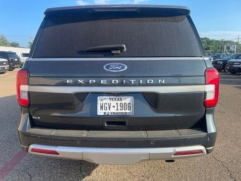 Used 2024 Ford Expedition XLT RWD image 8