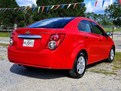 Used 2012 Chevrolet Sonic LT image 7