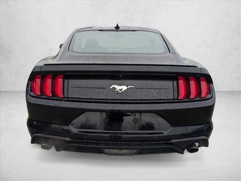 Used 2023 Ford Mustang Premium image 7