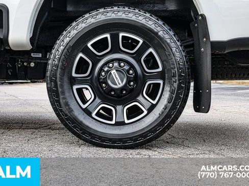 Used 2024 Ford F250 Platinum image 18