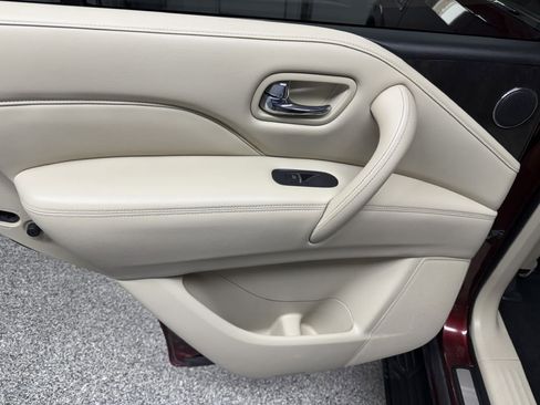 Used 2021 INFINITI QX80 Luxe image 30