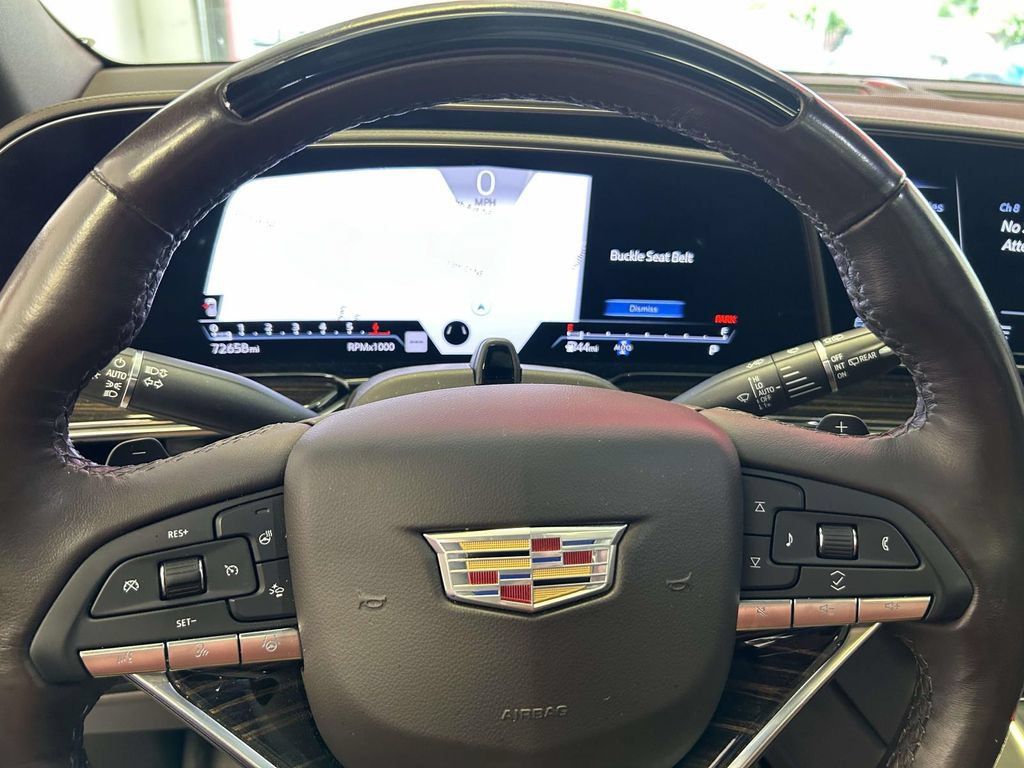 Used 2023 Cadillac Escalade Premium Luxury AWD/4WD image 27