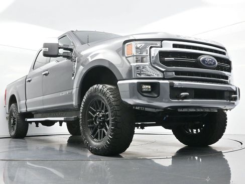 Used 2022 Ford F250 Lariat w/ Chrome Package AWD/4WD image 47