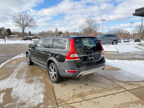 Used 2015 Volvo XC70 T5 Premier w/ Proximity Package image 7