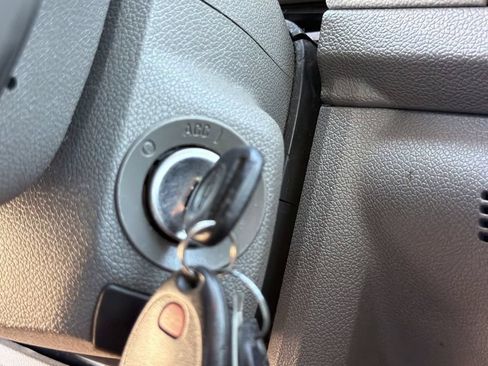 Used 2016 Chevrolet Traverse LT FWD image 28