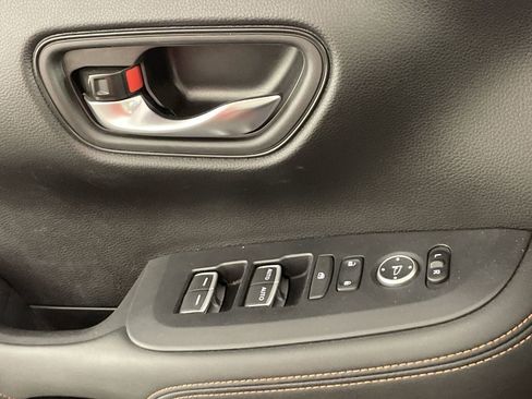 Used 2024 Honda HR-V Sport image 16