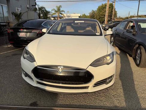 Used 2012 Tesla Model S RWD image 4