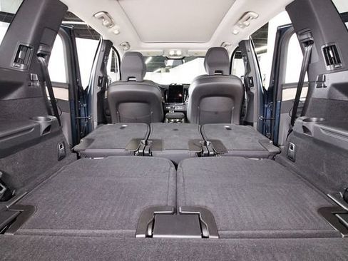 Used 2025 Volvo XC90 B6 Plus w/ Protection Package Premier AWD/4WD image 31