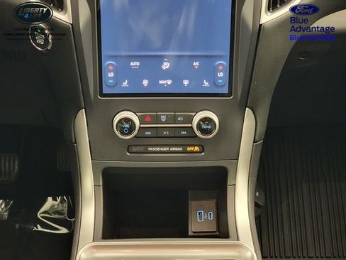 Used 2023 Ford Edge SEL AWD/4WD image 23