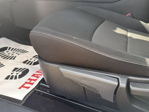 Used 2025 Nissan Sentra SV FWD image 8