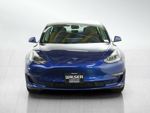 Used 2022 Tesla Model 3 Long Range AWD/4WD image 8