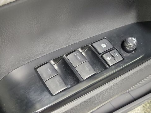 Used 2025 Toyota Camry SE w/ Convenience Package FWD image 20
