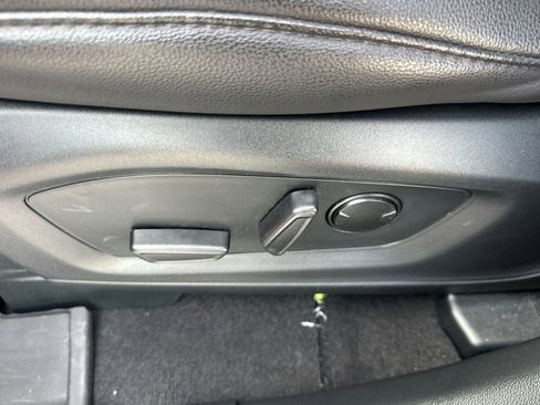 Used 2023 Ford Explorer ST-Line w/ Class IV Trailer Tow Package image 14