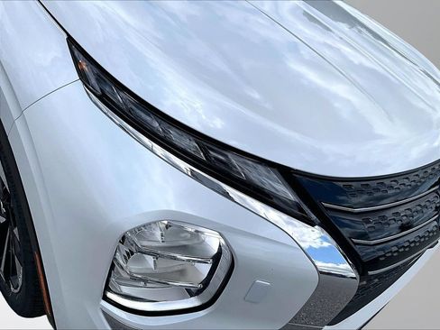 Used 2023 Mitsubishi Outlander SE AWD/4WD image 31