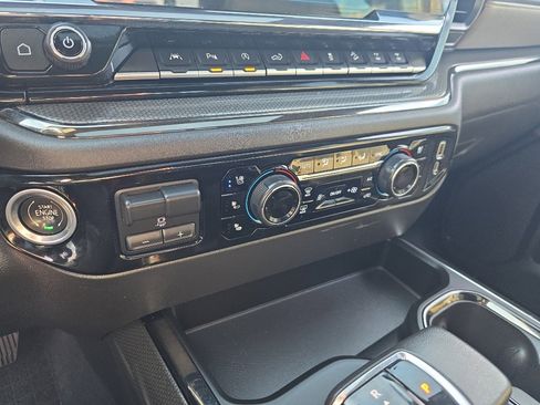 Used 2022 Chevrolet Silverado 1500 ZR2 w/ Technology Package image 20