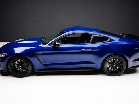 Used 2016 Ford Mustang Shelby GT350 w/ Track Package RWD image 17