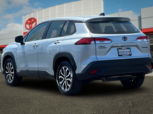 Certified 2025 Toyota Corolla Cross AWD Hybrid image 5