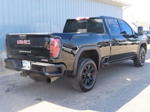 Used 2024 GMC Sierra 2500 AT4 w/ AT4 Premium Plus Package image 3