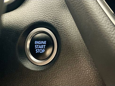 Used 2021 Toyota Corolla SE image 24