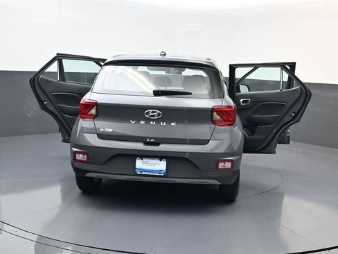 Certified 2026 Hyundai Venue SE FWD image 29