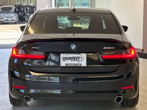 Used 2021 BMW 330i xDrive Sedan w/ Executive Package AWD/4WD image 5