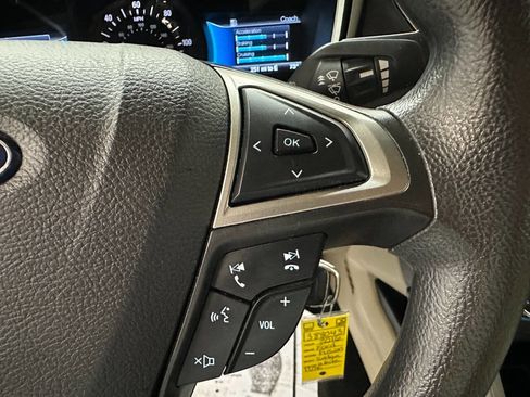 Used 2016 Ford Fusion SE image 16