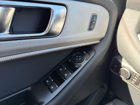 New 2026 Ford Explorer Active image 34