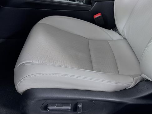 Certified 2024 Honda Civic EX-L image 18