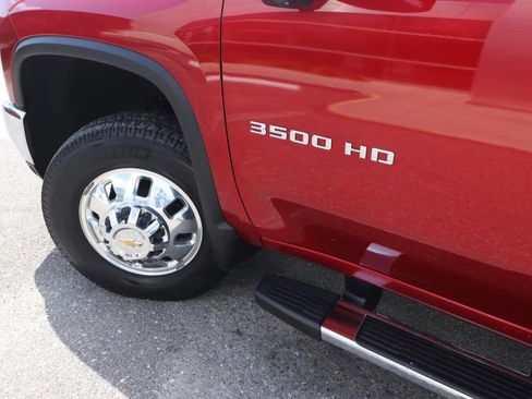 Used 2024 Chevrolet Silverado 3500 LTZ w/ LTZ Convenience Package AWD/4WD image 3