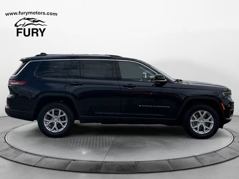 Used 2023 Jeep Grand Cherokee L Limited w/ Luxury Tech Group II AWD/4WD image 2